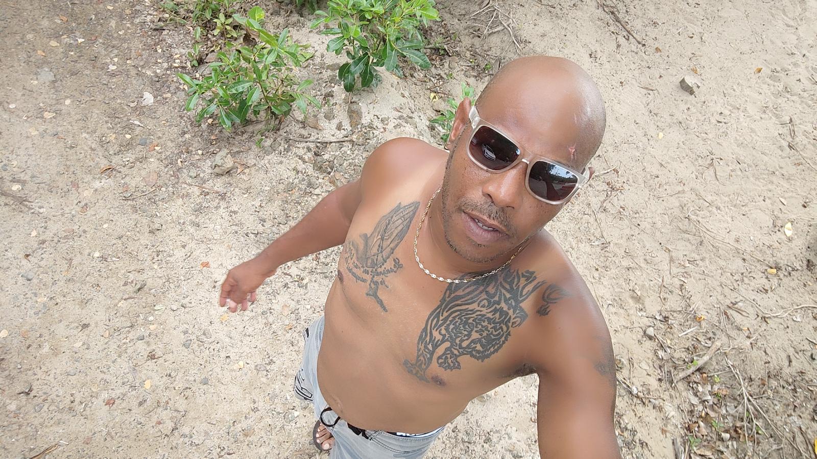 Andris - Alikon - Argovie | Gay