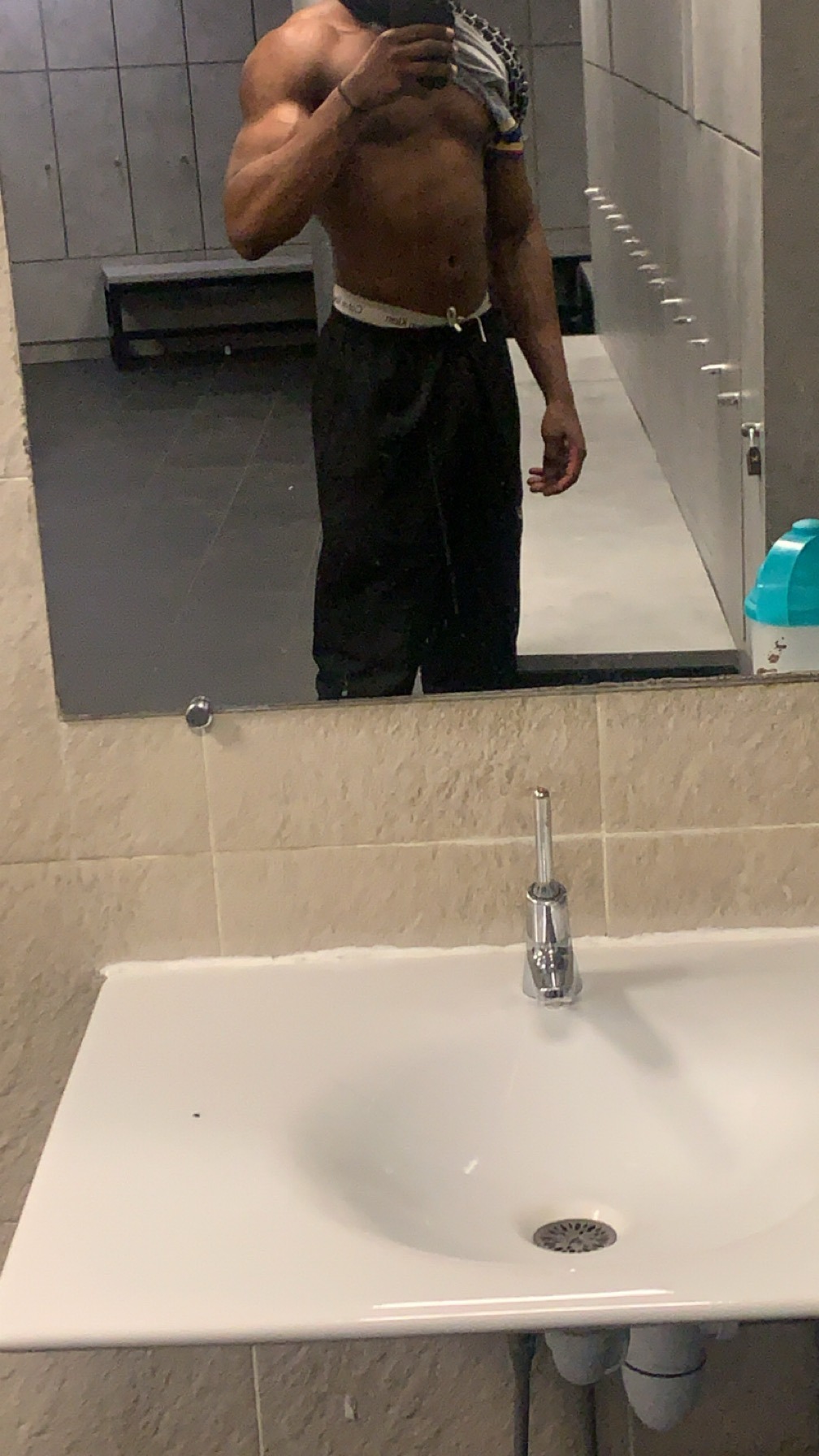 Zakarya - Lax - Valais | Gay