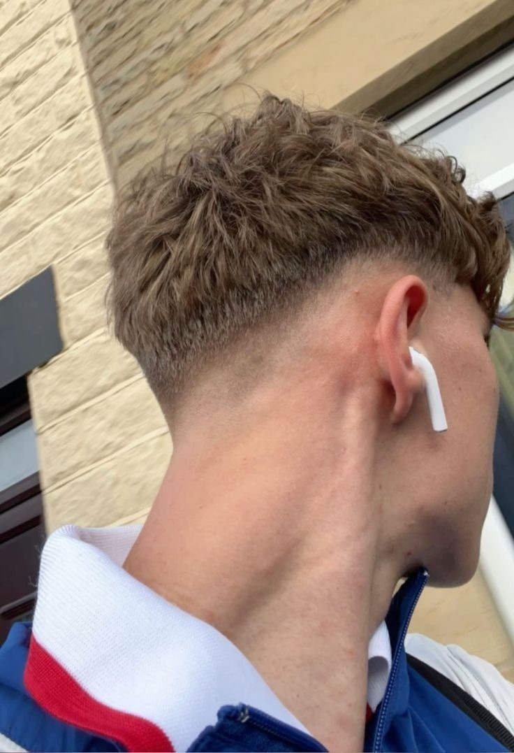 Julyan - Bellinzone - Tessin | Gay