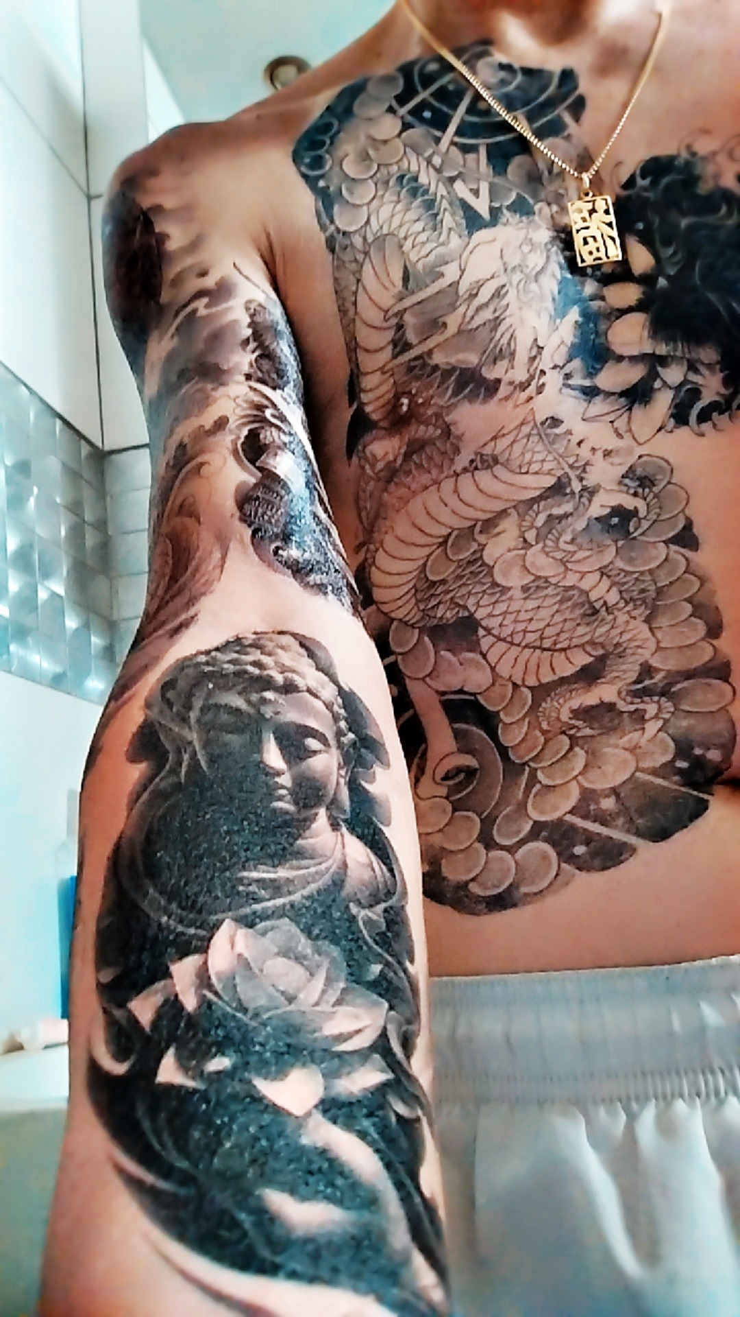 Wyatt - Latsch - Grisons | Gay