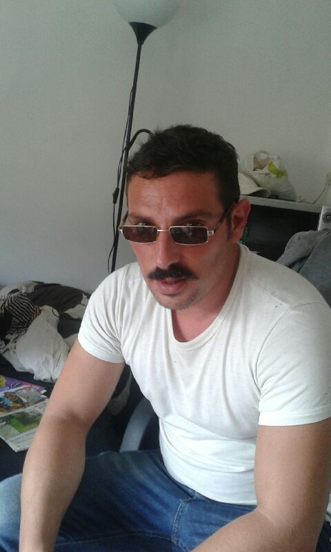 Kris - Bôle - Neuchâtel | Gay